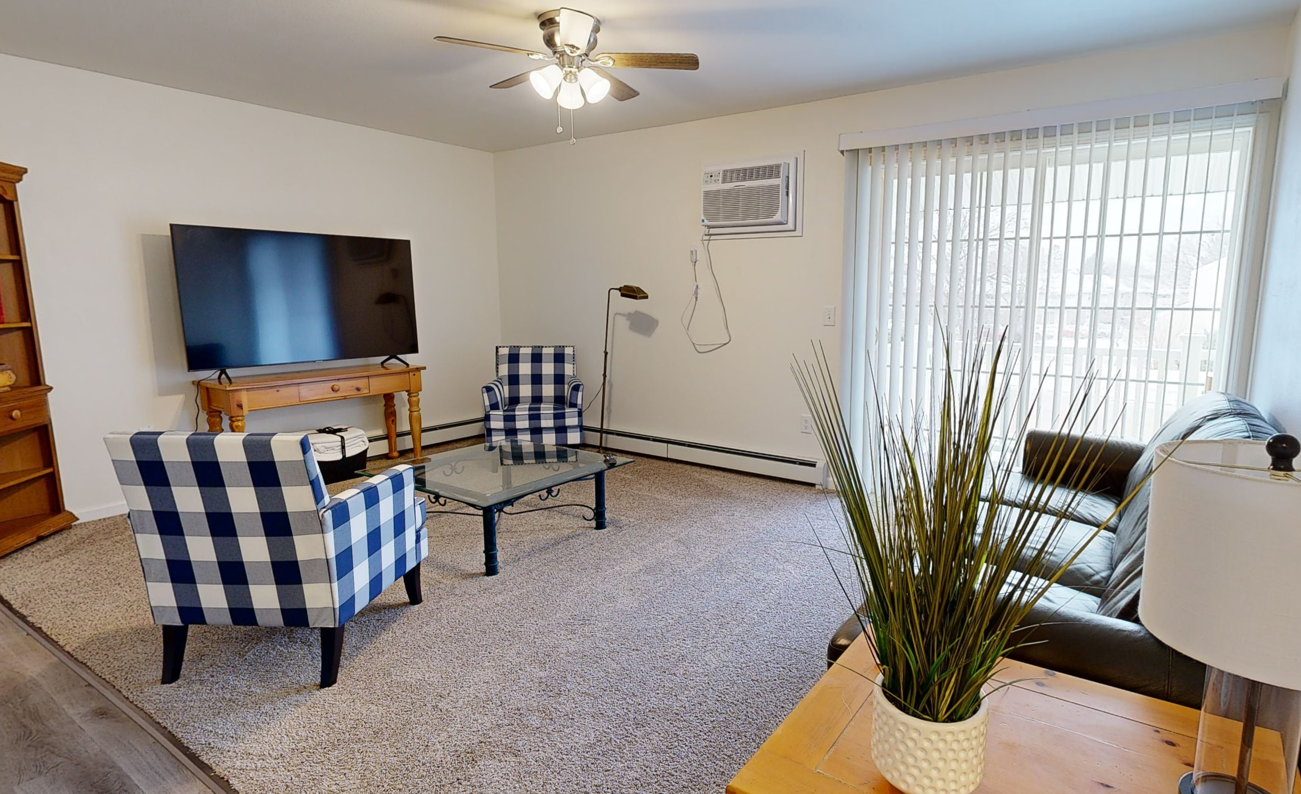 Gallery Photo 12